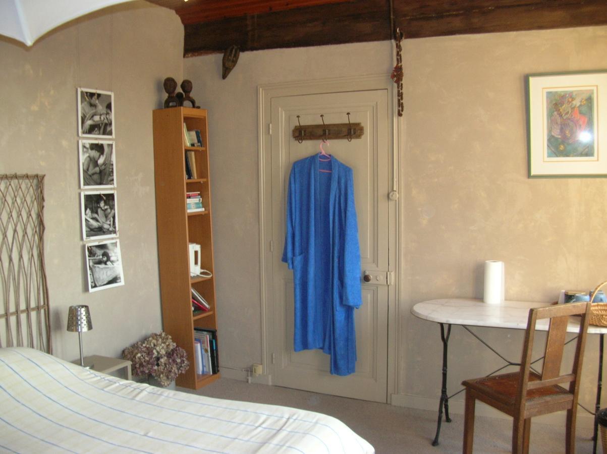 B&B Les Remparts Vouvant Chambre photo